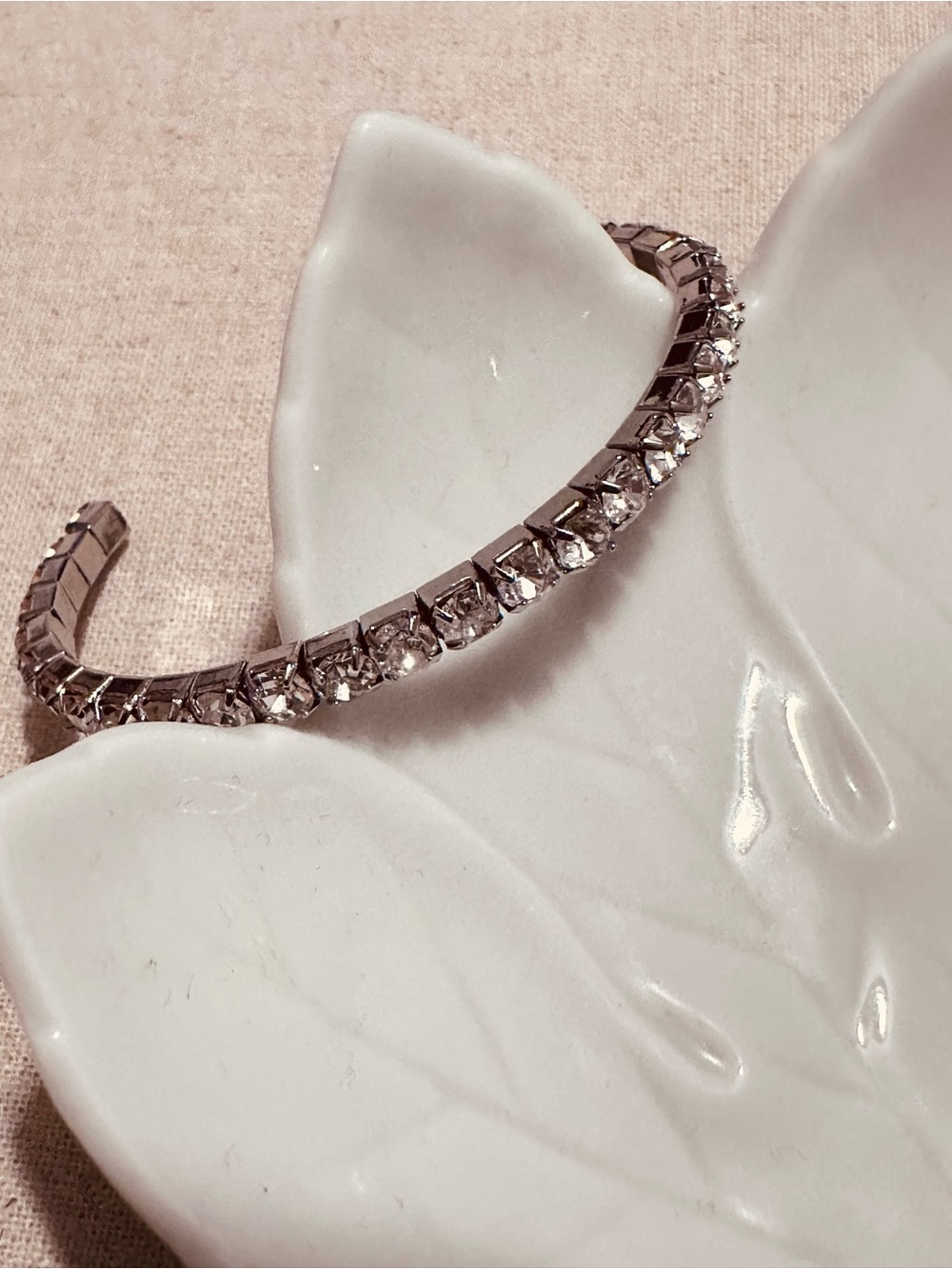 Vintage | Bracelet | Rhinestone Stretch Clear Crystal Cuff - Picture 7 of 7